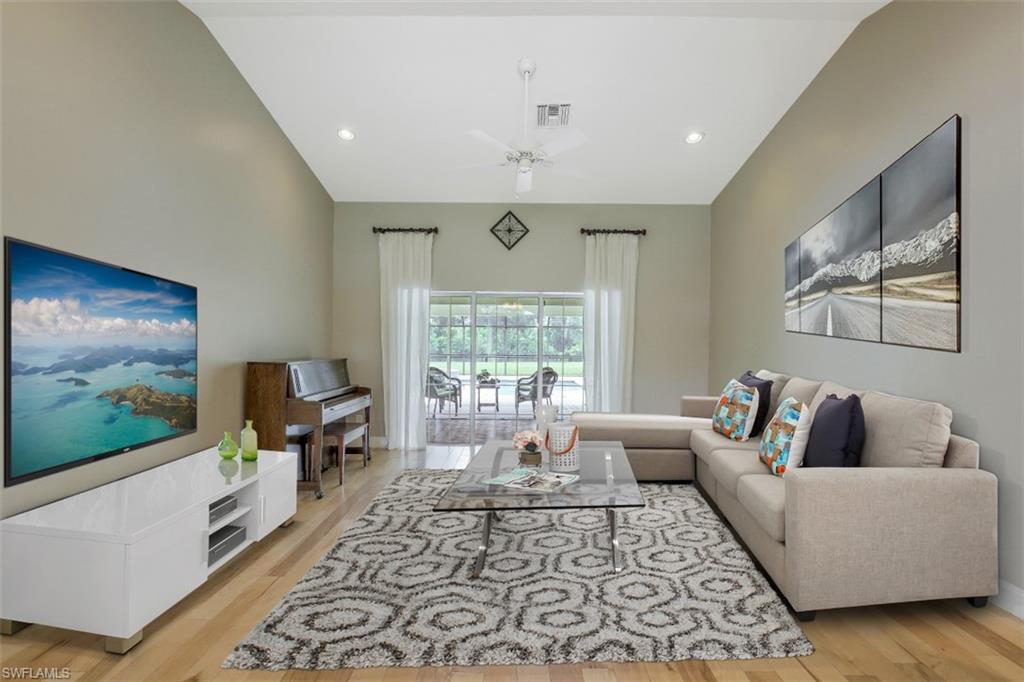 PINE RIDGE - Residential