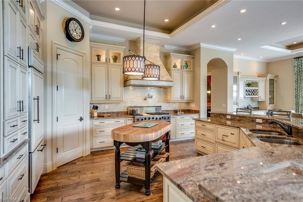 AQUALANE SHORES - Residential