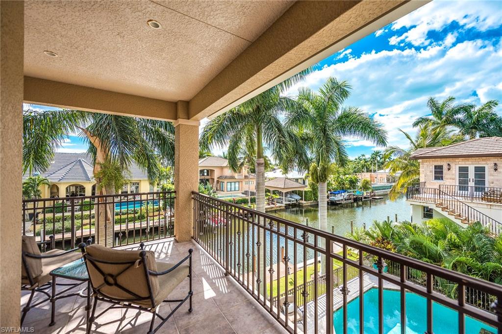 AQUALANE SHORES - Residential