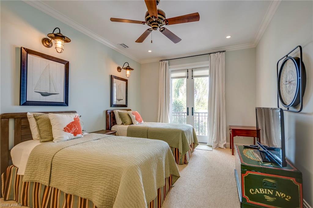 AQUALANE SHORES - Residential