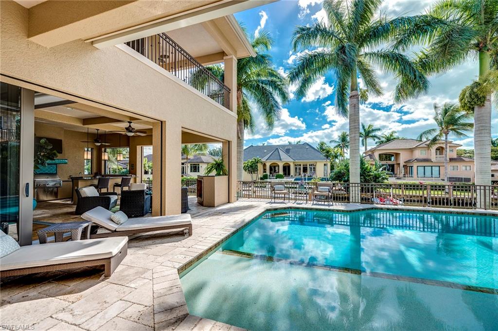 AQUALANE SHORES - Residential