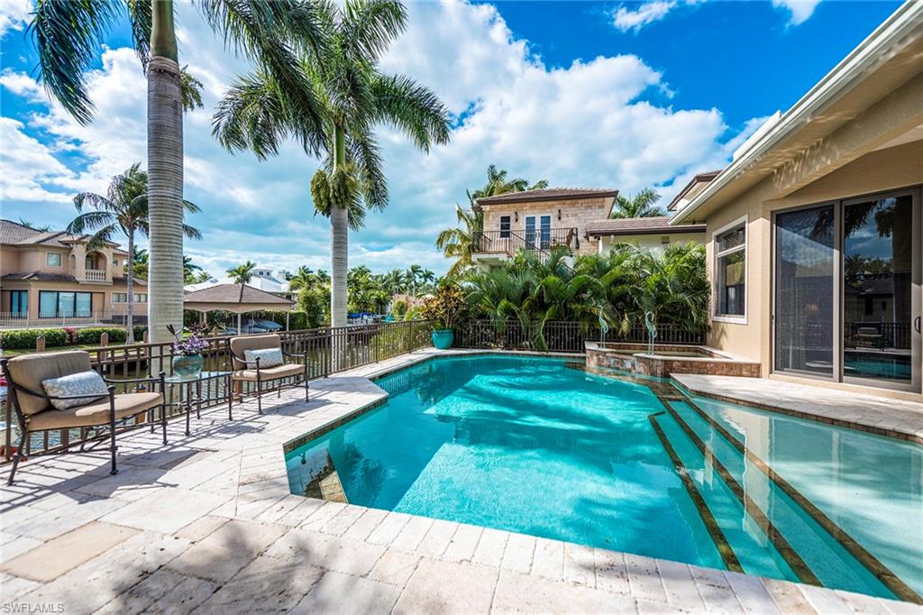 AQUALANE SHORES - Residential