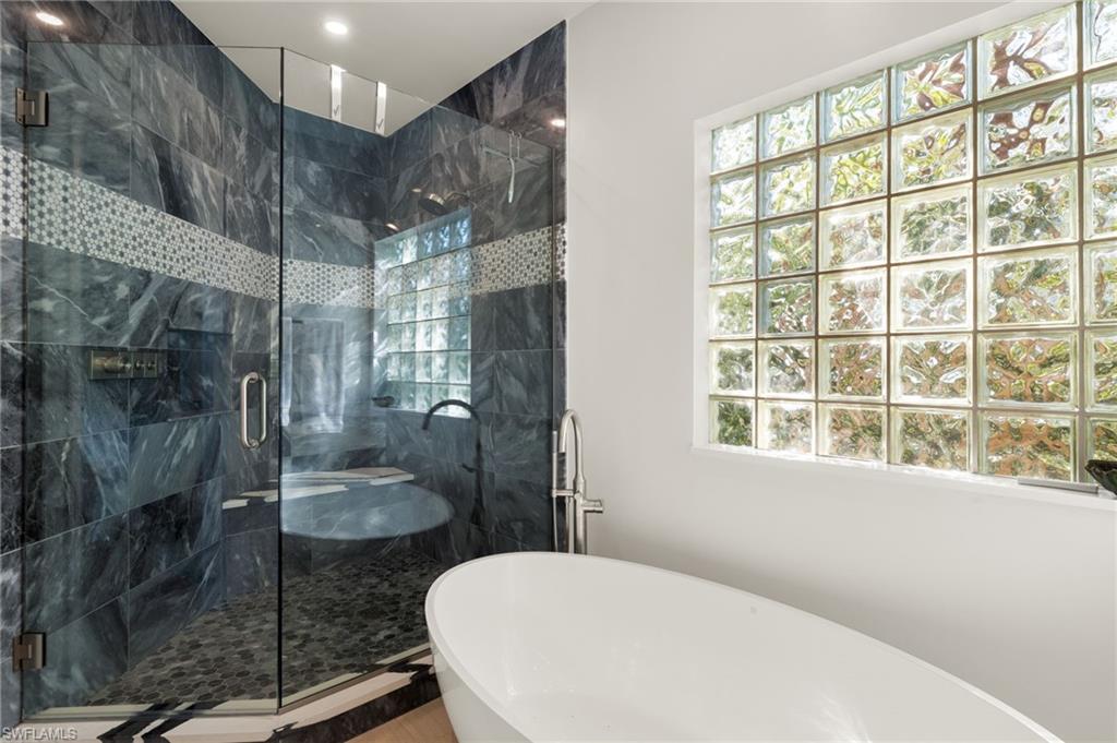 LOS COLONY - Residential