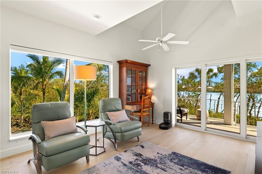 LOS COLONY - Residential