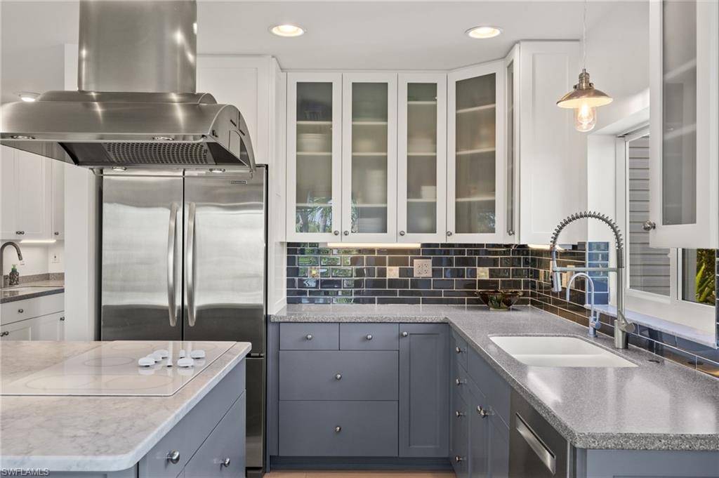 LOS COLONY - Residential