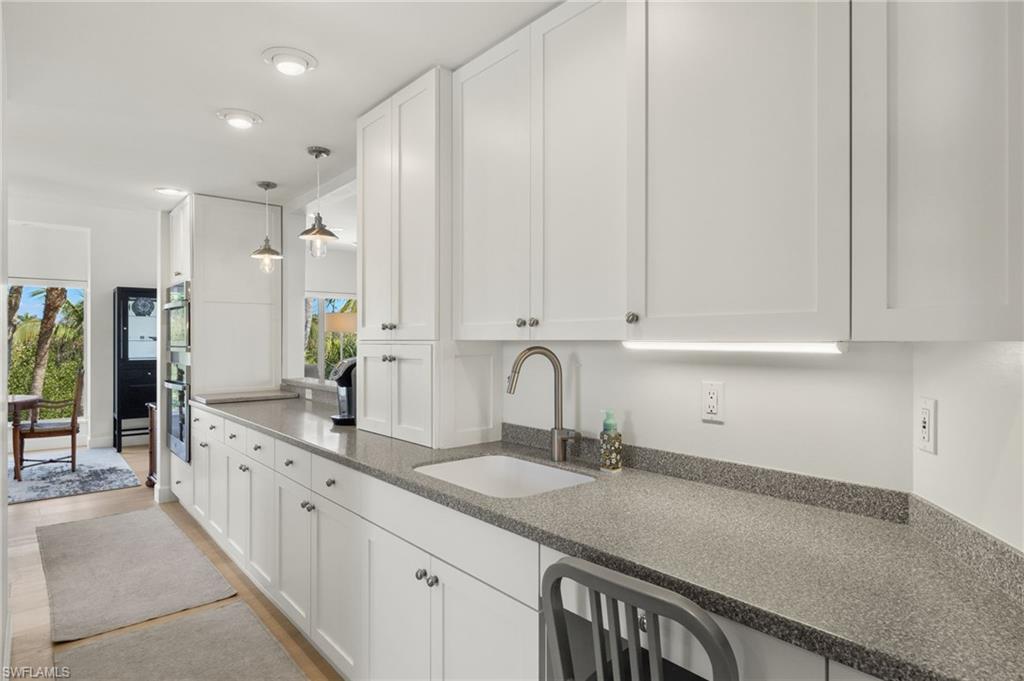 LOS COLONY - Residential