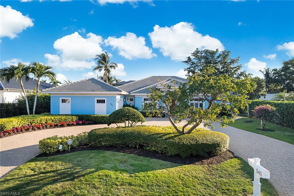 MOORINGS - Residential