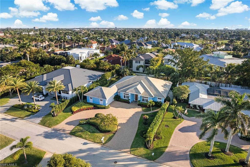 MOORINGS - Residential