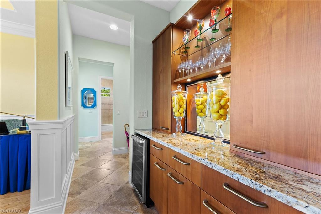 MOORINGS - Residential