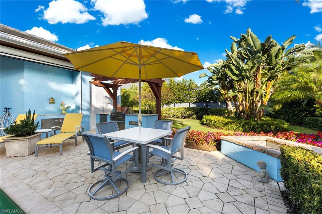 MOORINGS - Residential