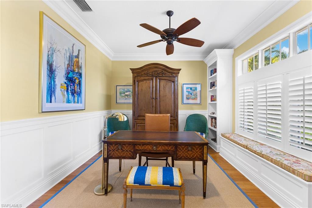 MOORINGS - Residential