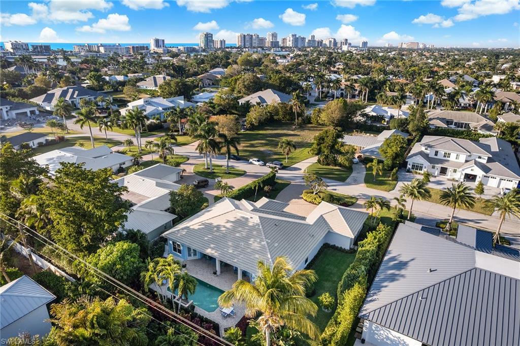 MOORINGS - Residential