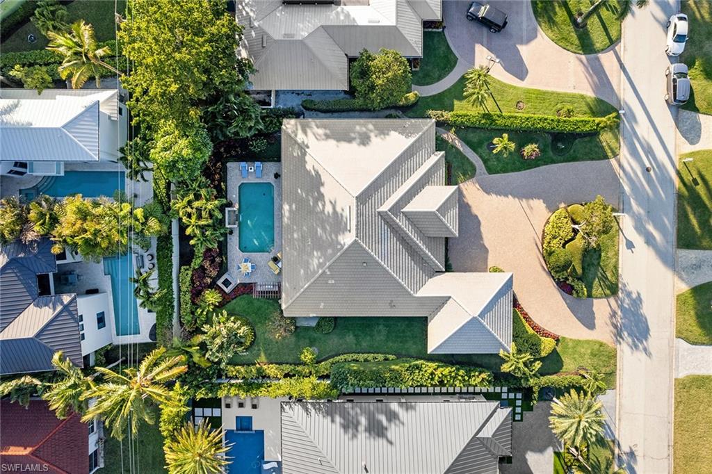 MOORINGS - Residential