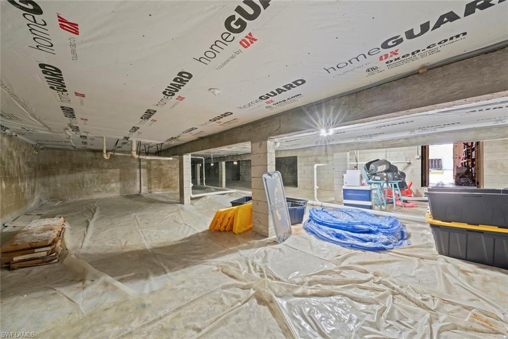 BEACHVIEW COUNTRY CLUB ESTATES - Residential