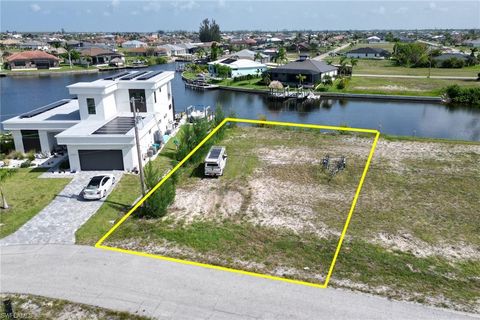 3711 NW 9th TER CAPE CORAL FL 33993