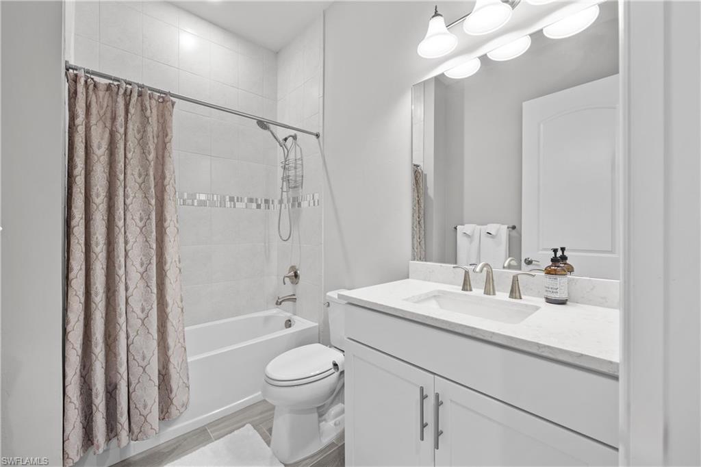 WINDING CYPRESS - Residential