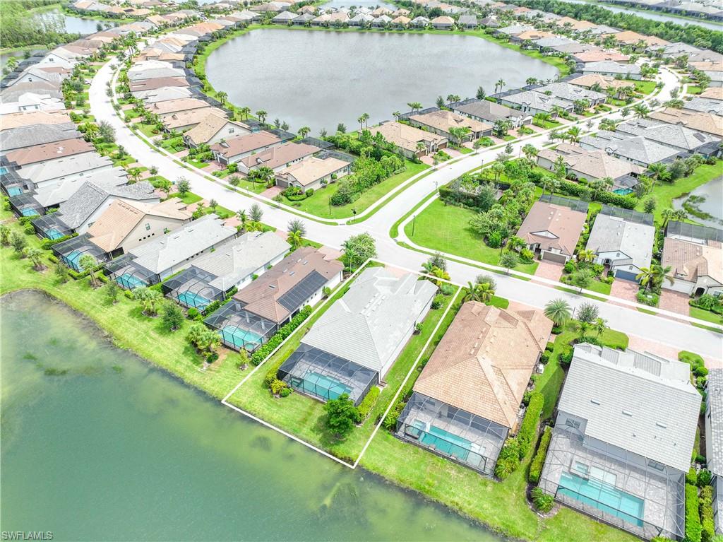 WINDING CYPRESS - Residential