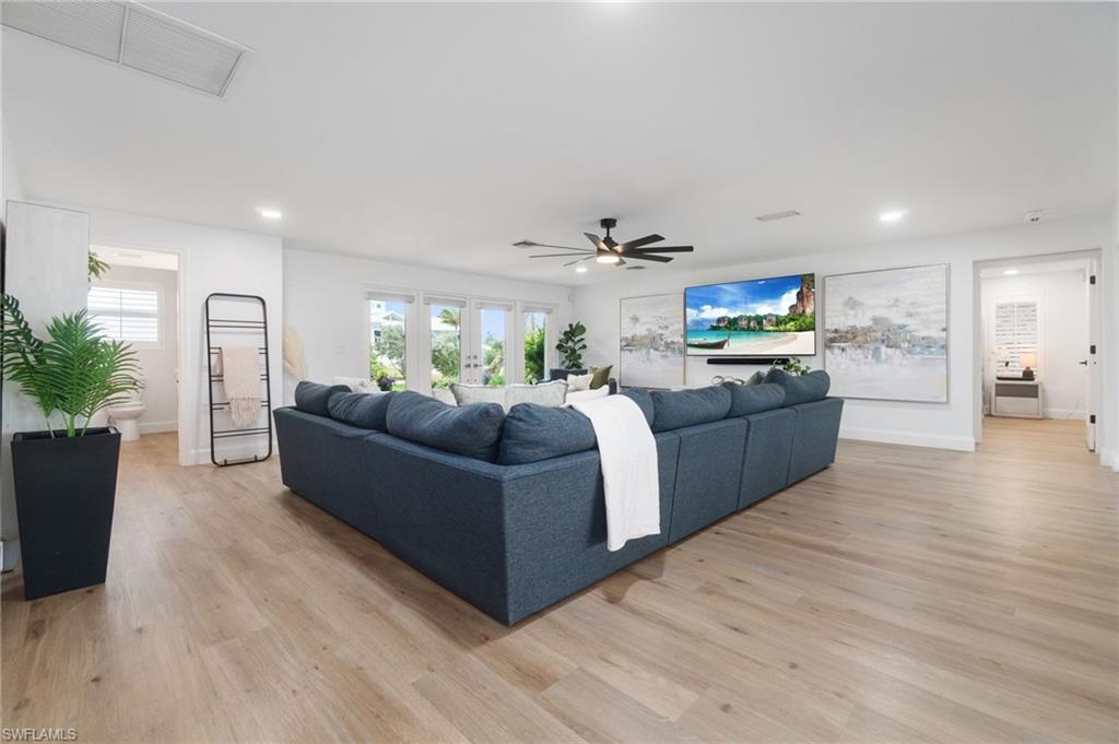 ROYAL HARBOR - Residential