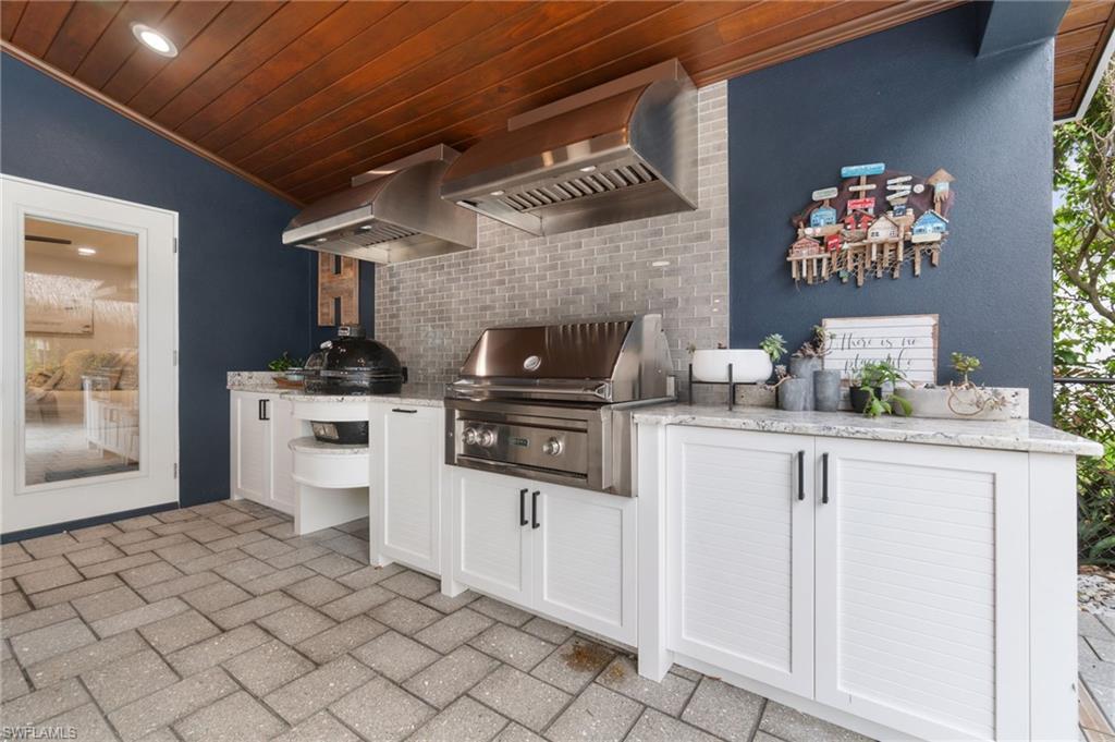 ROYAL HARBOR - Residential