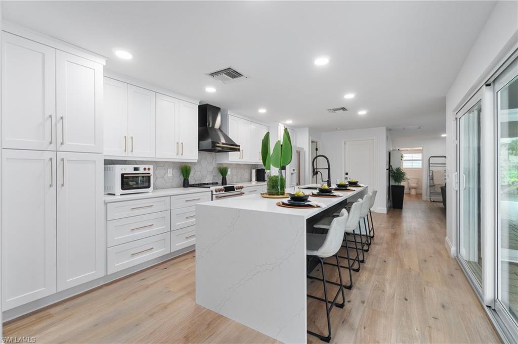 ROYAL HARBOR - Residential