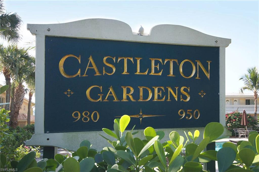 CASTLETON GARDENS - Residential