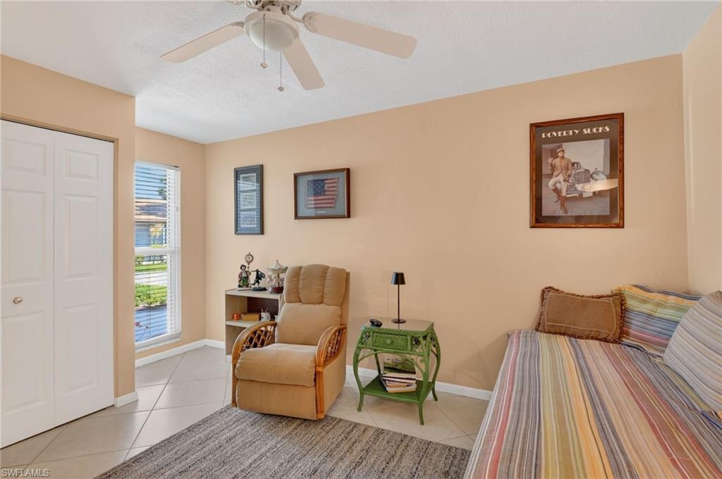 LAKEWOOD VILLAS - Residential