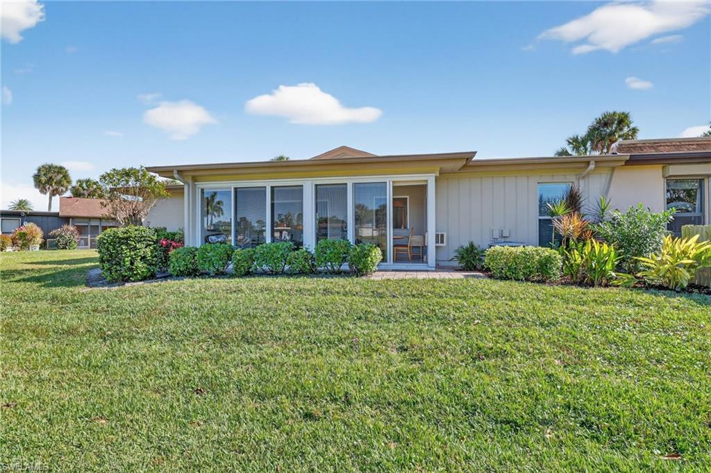 LAKEWOOD VILLAS - Residential