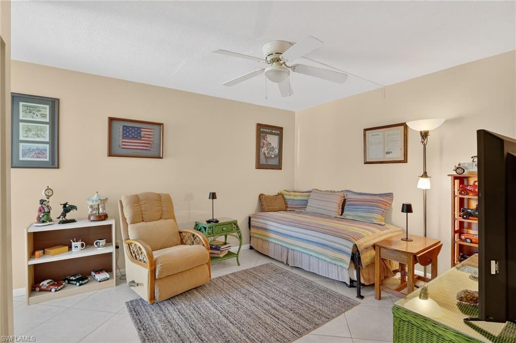 LAKEWOOD VILLAS - Residential