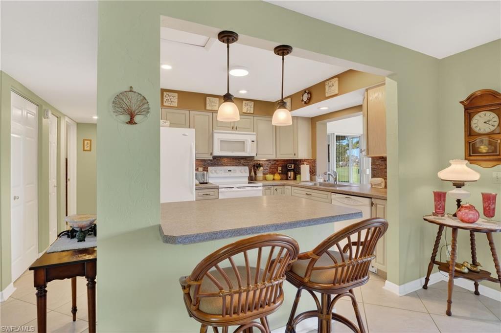 LAKEWOOD VILLAS - Residential