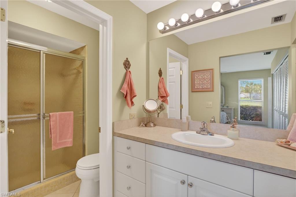 LAKEWOOD VILLAS - Residential