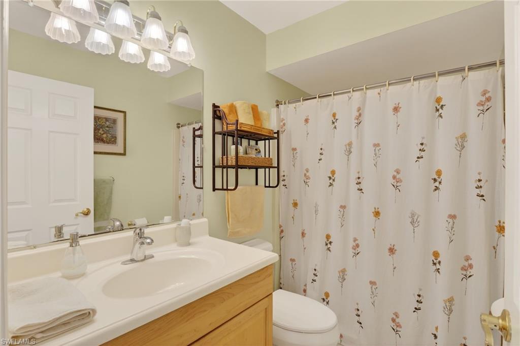 LAKEWOOD VILLAS - Residential