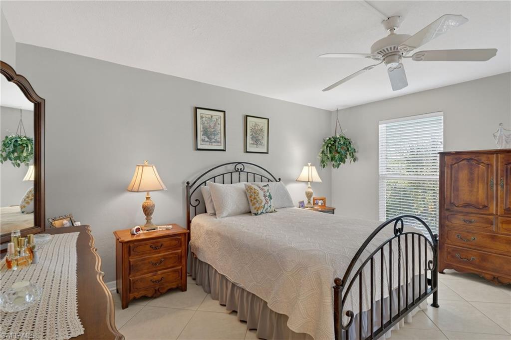 LAKEWOOD VILLAS - Residential