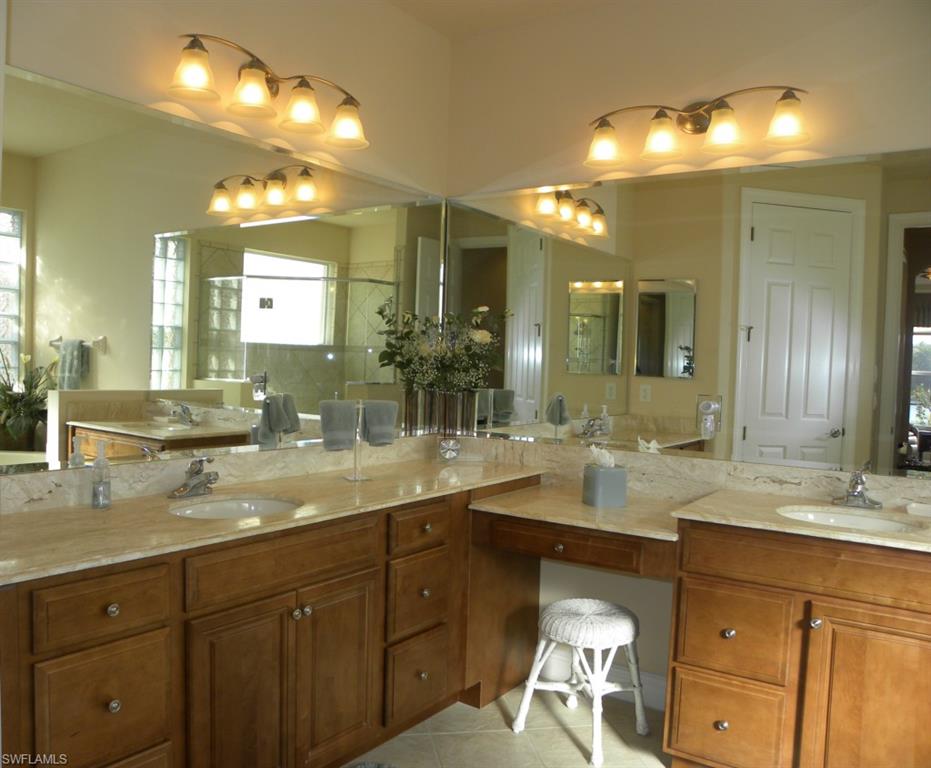 BELLE LAGO - Residential