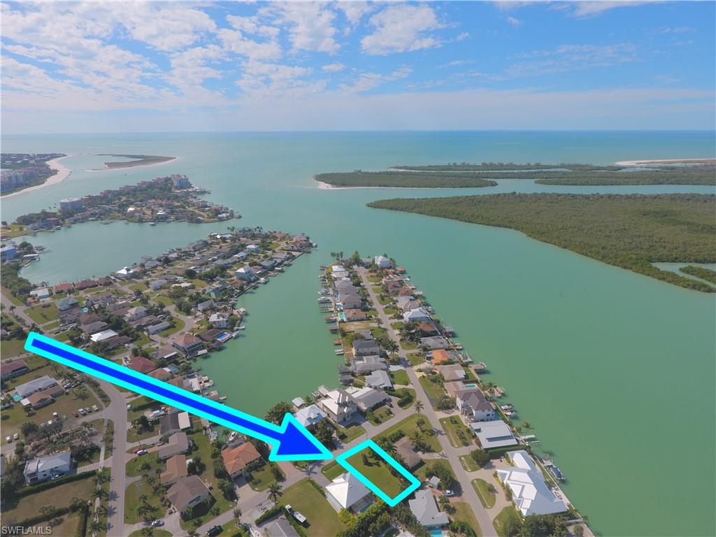 ISLES OF CAPRI - Land