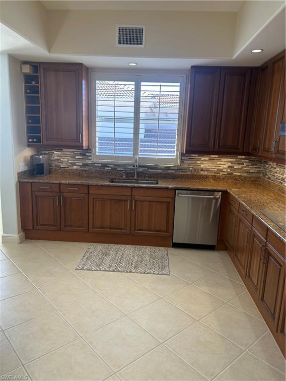 AVELLINO ISLES - Residential