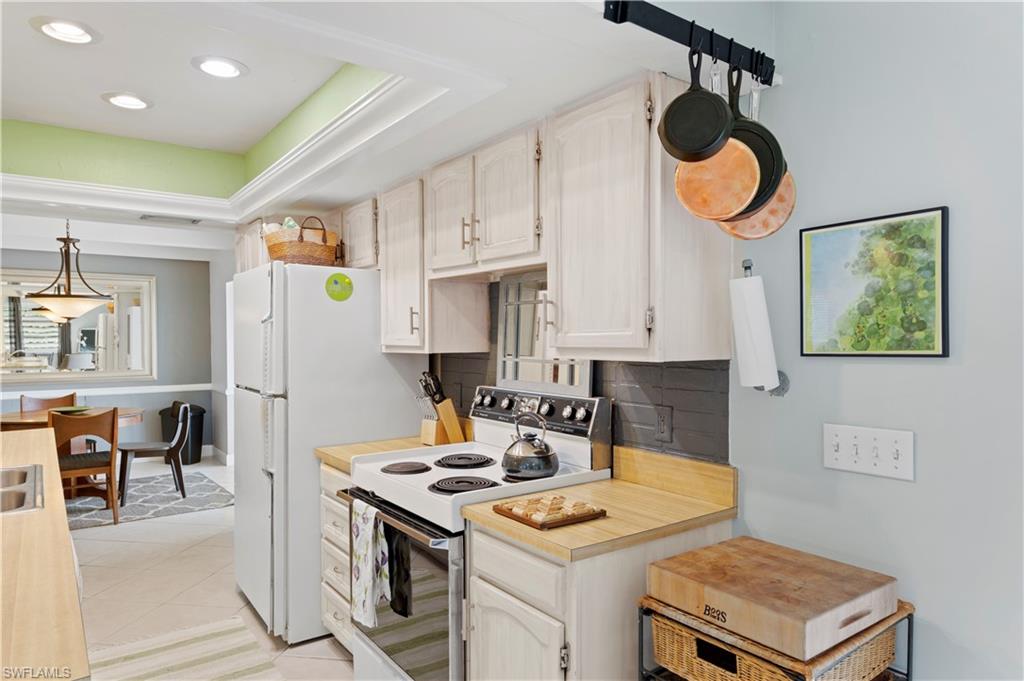 PALM ISLES - Residential