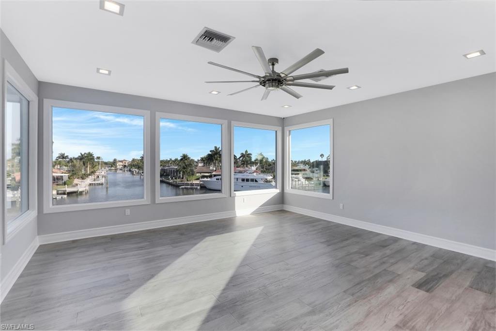 MARCO BEACH - Residential