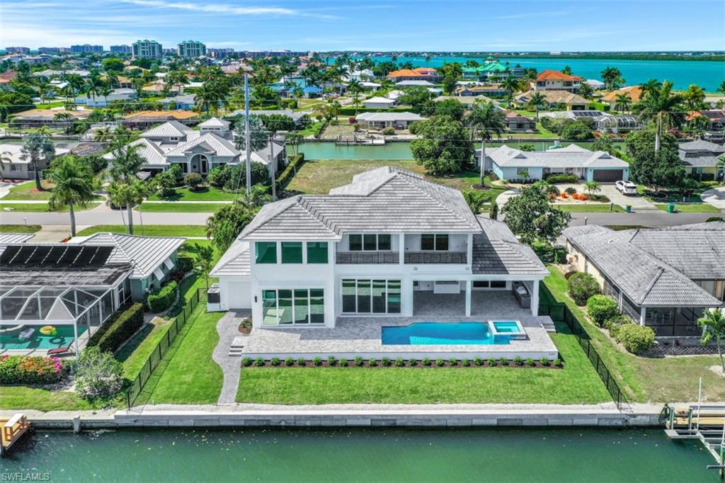 MARCO BEACH - Residential