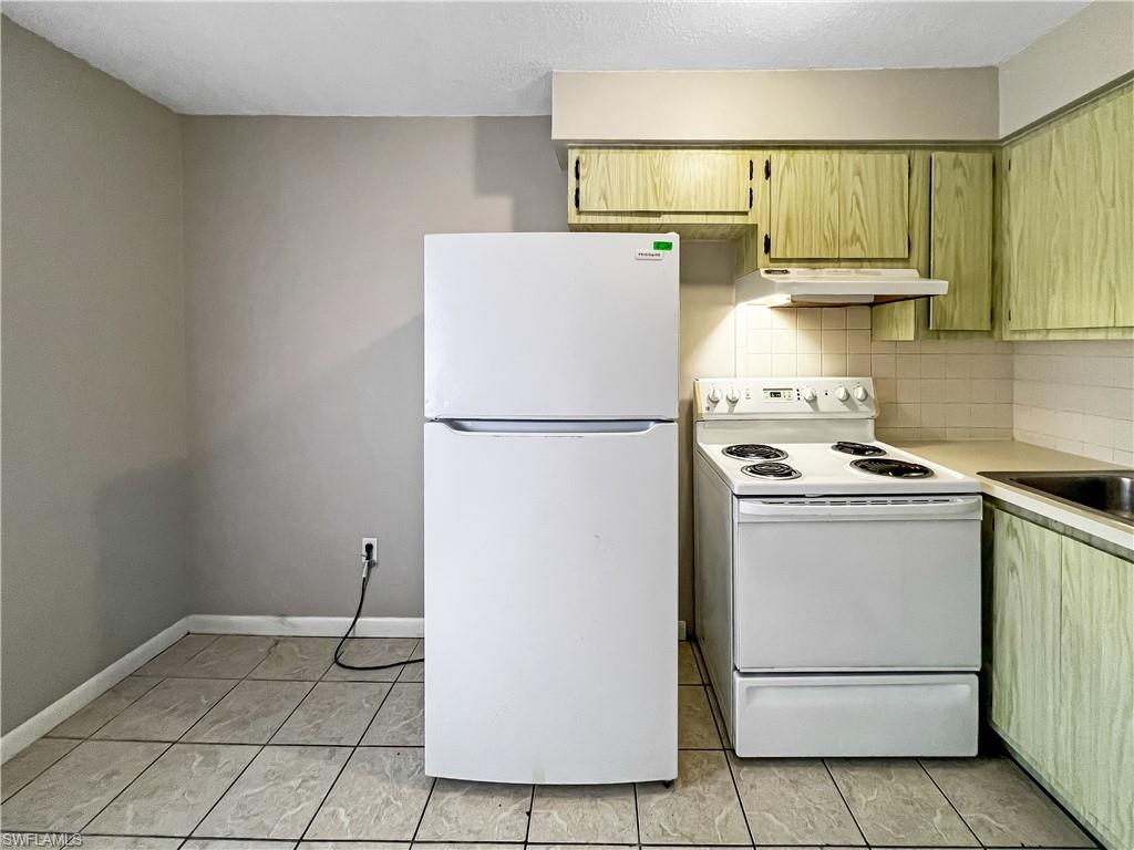 FORT MYERS SHORES - Residential Lease