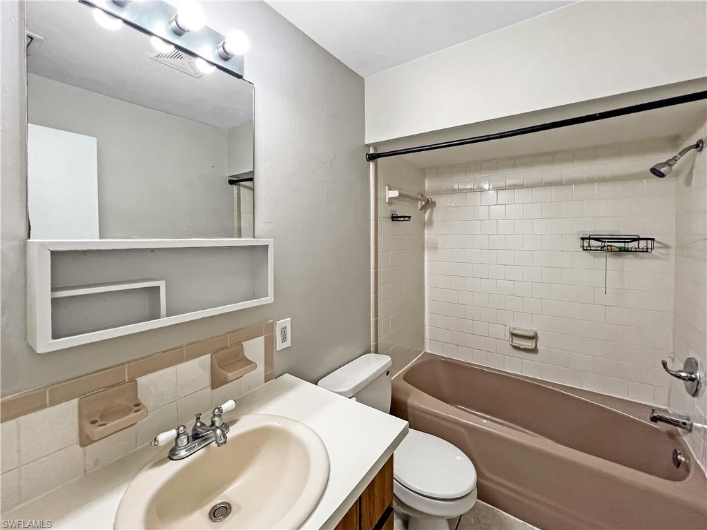 FORT MYERS SHORES - Residential Lease