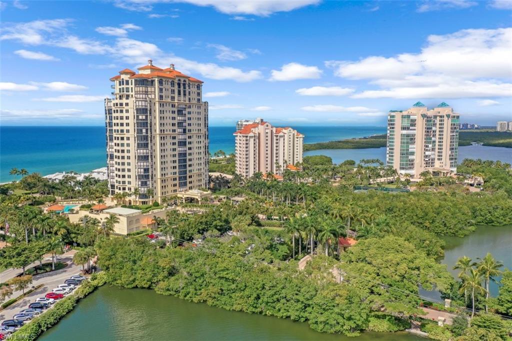 BEACH HOUSE AT NAPLES CAY - Residential