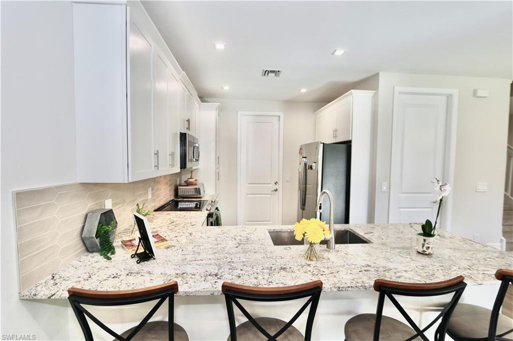 VANDERBILT RESERVE - Residential Lease