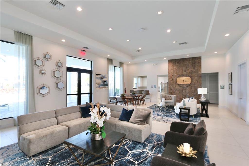 VANDERBILT RESERVE - Residential Lease