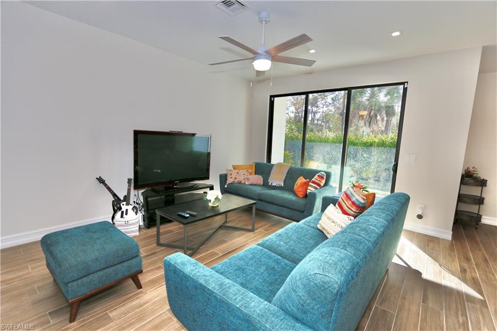 VANDERBILT RESERVE - Residential Lease