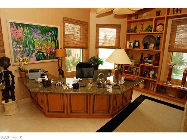 BAREFOOT BEACH - Residential