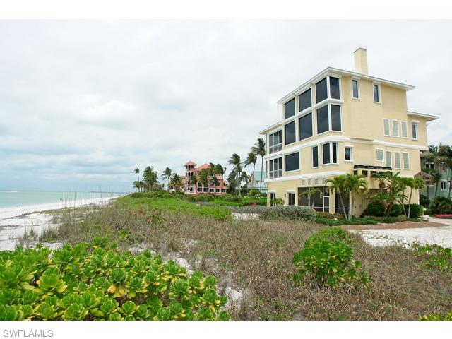 BAREFOOT BEACH - Residential