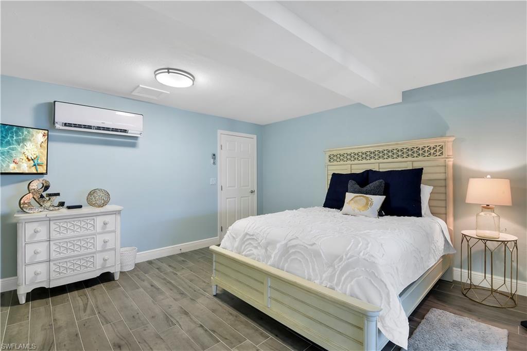 PALM ISLES - Residential