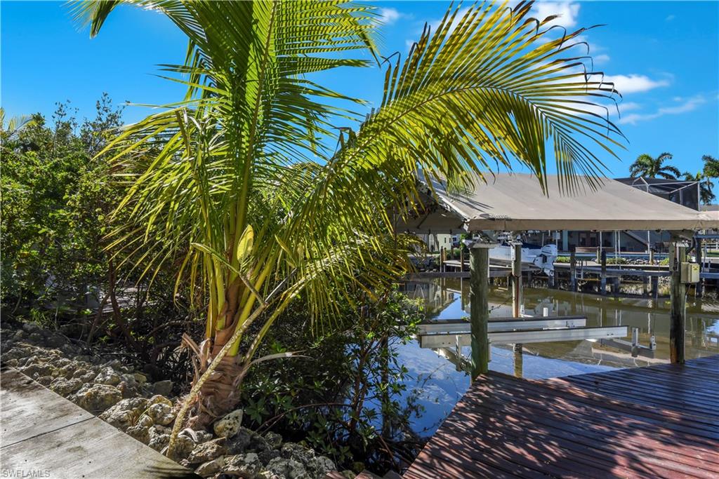 PALM ISLES - Residential