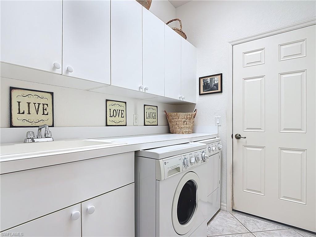 HERONS GLEN - Residential