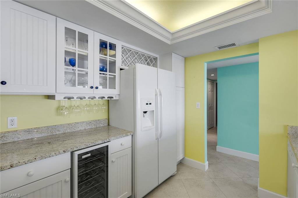 VILLAS OF VANDERBILT BEACH - Residential